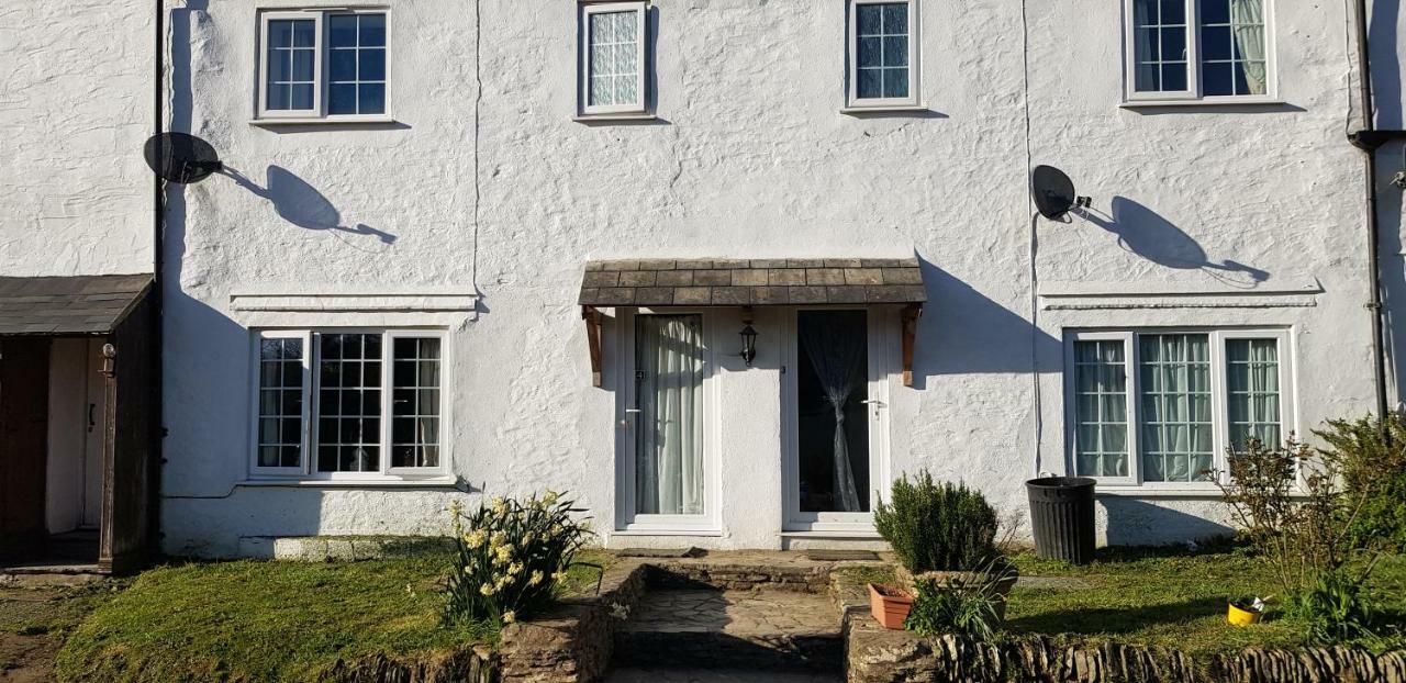 No 4 Trelawney Apartment - Onsite Bar - Restaurant - Horse Riding Menheniot Exteriér fotografie